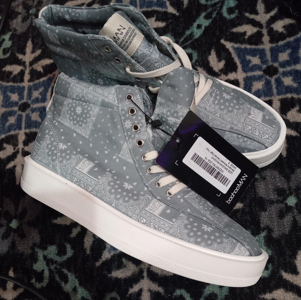High tops Sage Bandana branded canvas size 8US, 41UK